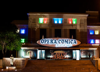 Expozitie de costume și vizită în spații secrete ale Operei Comice pentru Copii la Noaptea Europeană a Muzeelor