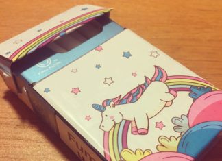 Timișorenii fumează același “rahat”, dar frumos colorat. Află ce este ȚIGHIBOX!