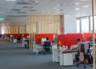 ACI Worldwide se extinde în România