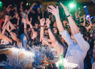 Ponton Casa Baraj: și pe zi, și pe noapte, dansăm ca la carte + GALERIE FOTO