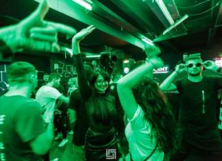 Visează lângă un visător: Traumer se întoarce la „database”