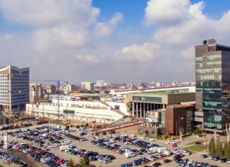 Parteneriat între companiile Iulius şi Convergys pentru închirierea a 2.100 mp în ansamblul mixt Openville Timişoara