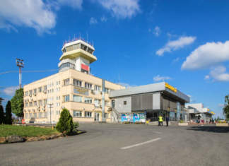 Incompetenta STPT (RATT) forteaza Aeroportul Timisoara la o premiera trista. pentru transportul in comun timisorean La ce ora vor veni si pleca de la AIT autobuzele gratuite pentru mitingul aerian