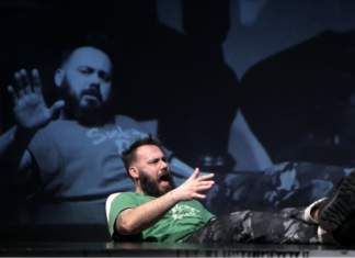 O nouă PREMIERĂ la Teatrul Național Timișoara: Push Up în regia lui Alexandru Maftei