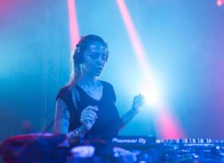 SOLD OUT: Deborah De Luca, nevoită să facă un show extra, la Timişoara