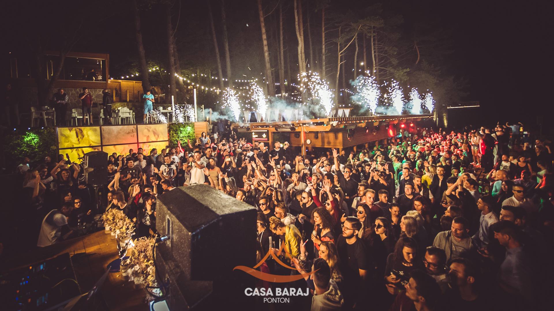 Păstrează-mă lângă tine, în august, la Ponton Casa Baraj