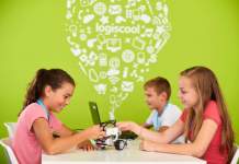 Copiii și adolescenții din Timișoara pot participa începând cu anul 2019 la cursurile de programare Logiscool de la ei din oraș