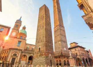 Zboruri spre Bologna de la 74,3 lei: ofertă de iarnă pentru pasagerii din Timișoara