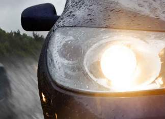 Proiect de lege : folosirea luminilor de zi la mașini pe drumurile naționale, expres și europene