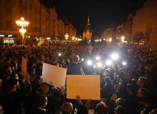 Dominic Fritz – zdrobitor! 52.66% din voturile valabil exprimate *video