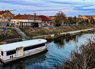 Garda de Mediu Timiș a amendat Primăria Timișoara pentru mizeria din toaletele publice de pe malul Begăi (foto)