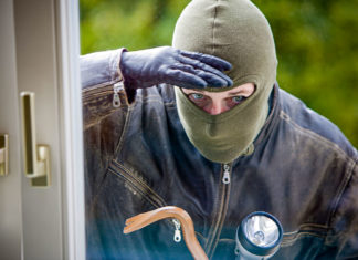 Bărbat reținut pentru furturi din locuință