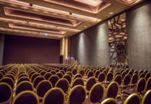 Centrul de conferințe Iulius Congress Hall, gazda evenimentelor tech din cadrul Flight Festival