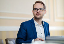 Dominic Fritz nu vrea carantină de noapte în Timișoara. Primarul spune că restricțiile aplicate timișorenilor sunt nedrepte și vor afecta economia locală