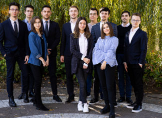 Rising Stars – 900 de aplicanţi în programul de internship al companiei Iulius.21 de studenți au fost angajați full-time