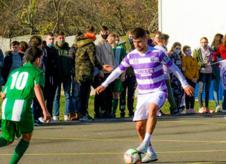 Poli a revenit în curtea şcolii, la Peciu Nou!