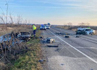 Doi adulți (o tânără de 19 ani și un bărbat de 42) și cinci minori răniți într-un accident de circulație pe centura Timișoarei