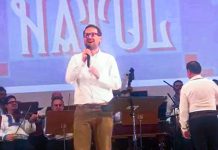 Primarul Timisoarei, Dominic Fritz, interpretand pe scena Filarmonicii cantecul „Iorgovan, frumoasa floare” (video)