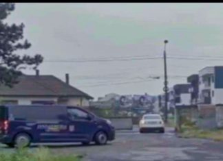 Vine Poliția! Percheziții la persoane bănuite de vaccinări în fals (video)