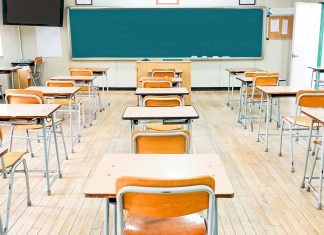 Mai multe săli de clasă la Școala Gimnazială numărul 7 din zona Calea Lipovei