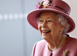 Regina Elisabeta a II-a a Marii Britanii: necrolog