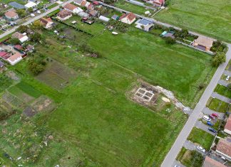 Primăriei Sânandrei nu îi pasă de tinerii comunei! Preferă sa dea locul pentru 3-4 case unei familii care nici măcar nu are domiciliul in Sânandrei, ignorând cererile prioritare pe Legea 15