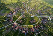 Proiectul de reabilitare a opt case tradiționale din Charlotenburg (județul Timiș) primește finanțare prin PNRR