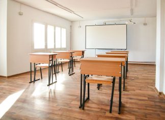 Mobilier nou pentru Școala Gimnazială nr. 15 din Timișoara, cu fonduri europene