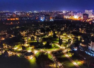 Aseară a pornit pentru prima oară lumina în Parcul Botanic