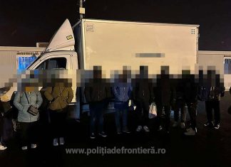 44 de cetăţeni străini ascunși în trei mijloace de transport, depistați de polițiștii de frontieră de la Nădlac II
