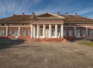 Au început lucrările de reabilitare ale Conacului Mocioni din Foeni. CJ Timiș vrea să redea strălucirea bijuteriei arhitecturale