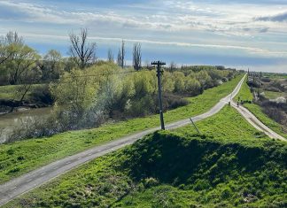 Aproape 300 de persoane au trecut granița către Serbia, pe bicicletă, pe cea mai lungă pistă din România