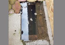 Copil de un an și șapte luni salvat de polițiști după ce a căzut într-un bazin cu apă