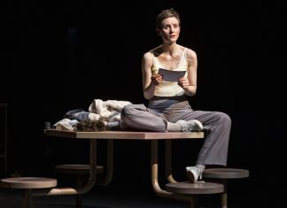 Vara evenimentelor la Teatrul Național din Timișoara: HAMLET, A GIRLS STORY și THE INFERNAL COMEDY / COMEDIE INFERNALĂ cu John Malkovich