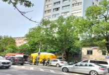 Peste 9 ore de negocieri în Calea Șagului pentru a împiedica un tânăr să sară de la etajul 7 al unui bloc