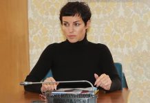 Roxana Iliescu : Președintele Republicii Moldova, doamna Maia Sandu, trebuie să refuze premiul “otrăvit” constând în suma de 30.000 euro, oferit de primarul Fritz!