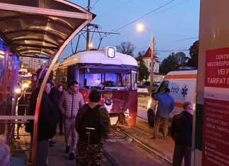 Două persoane rănite după ciocnirea a două tramvaie pe bld. Liviu Rebreanu