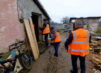 Dar din Dar de Crăciun: ajutoare pentru familii din Banat