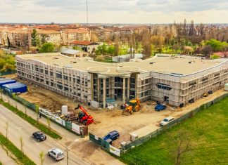 Gata tâmplăria, urmează fațada! Șantierul pentru noua clădire a Liceului Waldorf e în grafic