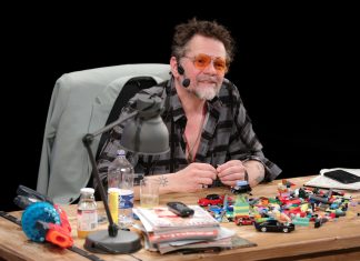 TNTm invitat la Bacău Fest Monodrame cu spectacolul ROMANIAN PSYCHO de Florin Piersic jr.