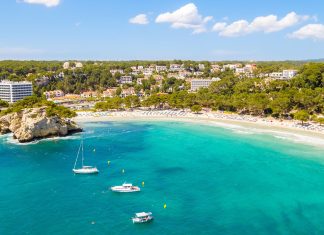 Charter Menorca: Paradisul Insulelor Baleare