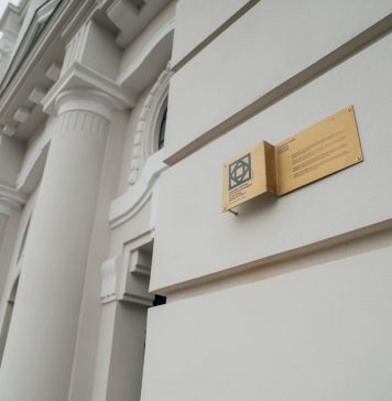 Primăria montează plăcuțe de informare pentru 97 de monumente din Timișoara