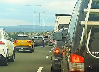 Accident la intersecția autostrăzii A1 cu A6: un șofer de tir a pierdut controlul și s-a răsturnat, blocând traficul dinspre Margina spre Timișoara pe A1