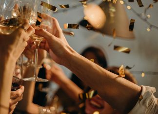 Peste 1,9 milioane de români îşi sărbătoresc onomastica de Sfântul Ioan Botezătorul