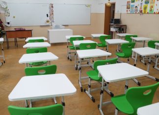 Începe dotarea cu mobilier nou a tuturor școlilor din Timișoara