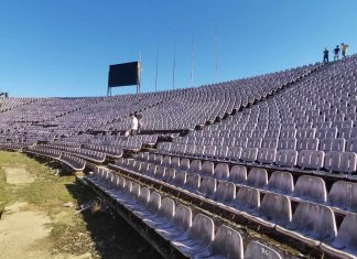 Ultimul eveniment pe bătrânul stadion “Dan Păltinișanu”. Meciul vedetelor din anii 90-2000 și concert cu Cargo. Urmează demolarea și construcția unei arene modene