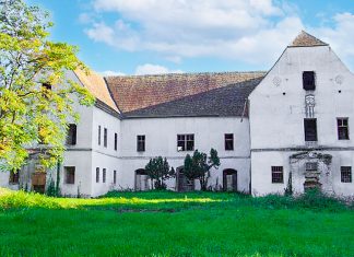 CJ Timiș preia administrarea Conacului Banloc de la Mitropolia Banatului pentru următorii 25 de ani