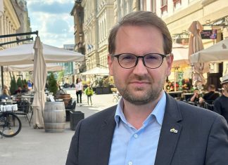 12 terase din centrul orașului, somate de primarul Dominic Fritz să intre în legalitate