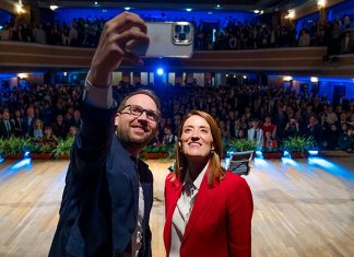 Roberta Metsola, în dialog cu peste 800 de tineri din Timișoara: „Nu renunța niciodată la ce crezi. Luptă pentru ideile tale”