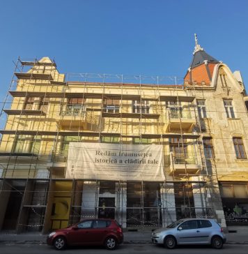 GALERIE FOTO Palatul cu Toiagul lui Esculap din zona Traian a început să fie restaurat. Construită în 1911, clădirea a devenit cunoscută datorită farmacistului Kovács